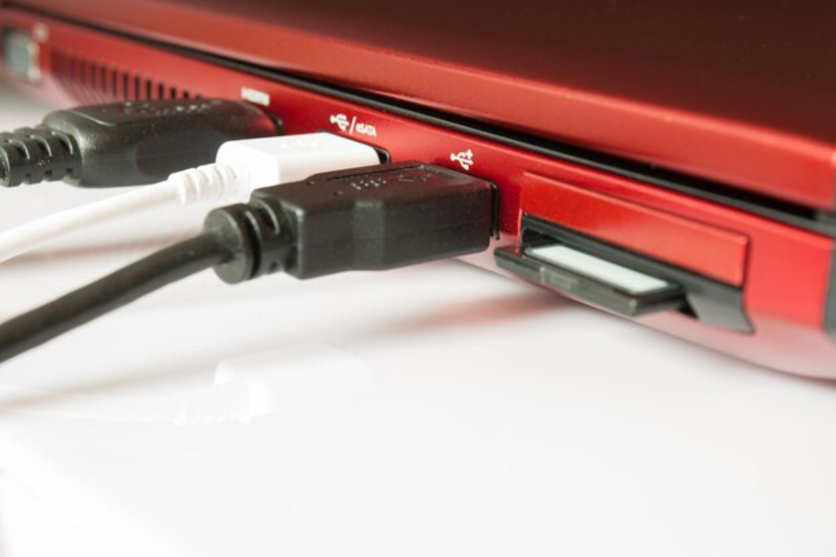 How to Fujitsu MAP3367NP Hook Up to USB Port: A Step-by-Step Guide